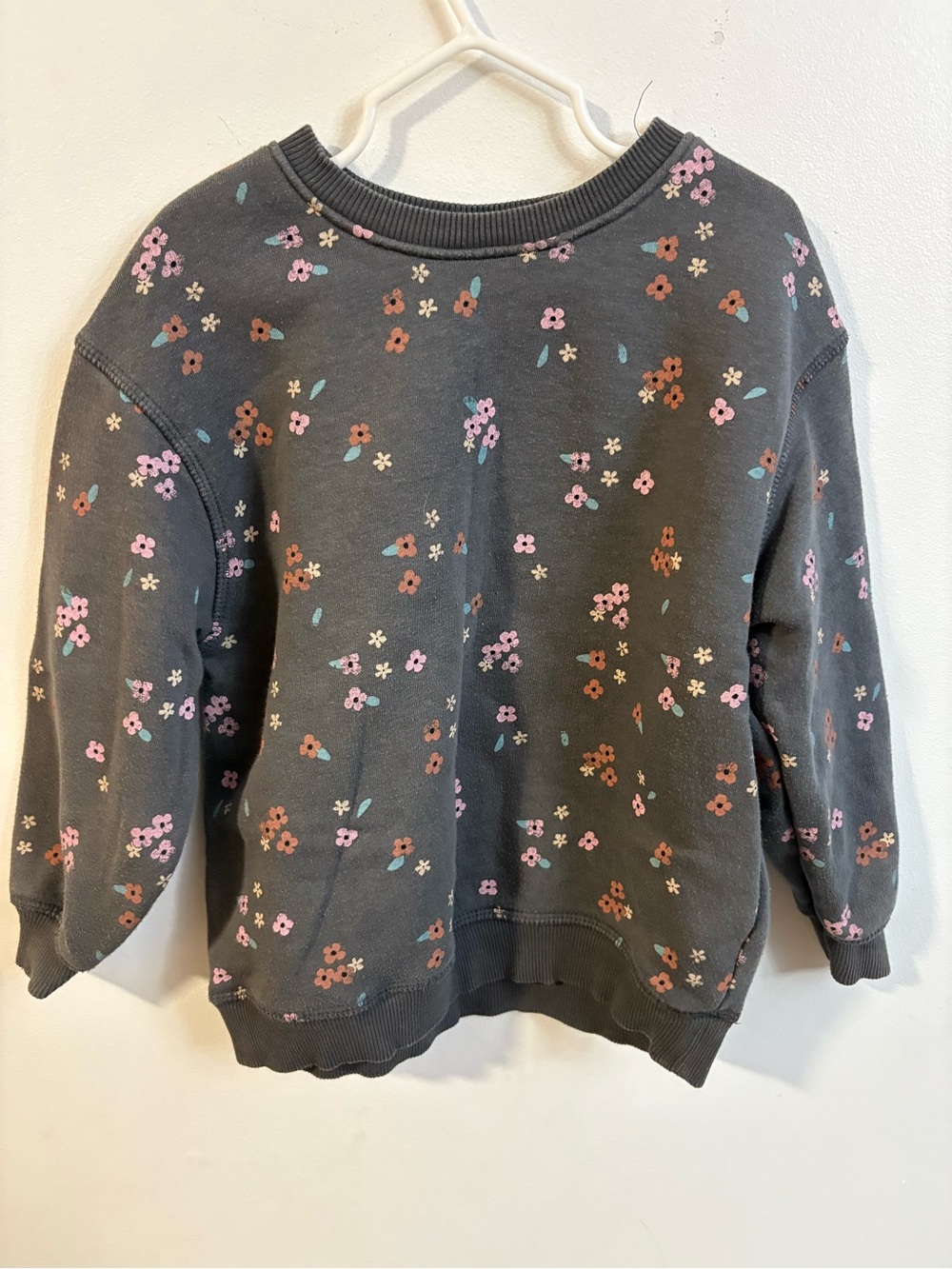 Zara Charcoal Floral Crewneck Sweater 4-5 years